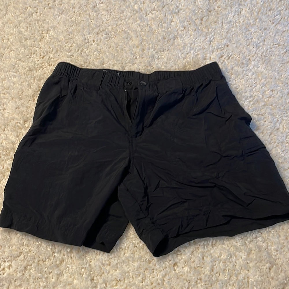 Columbia Women's Sandy River Cargo Short black Size Small Euc upf Omni shield 30